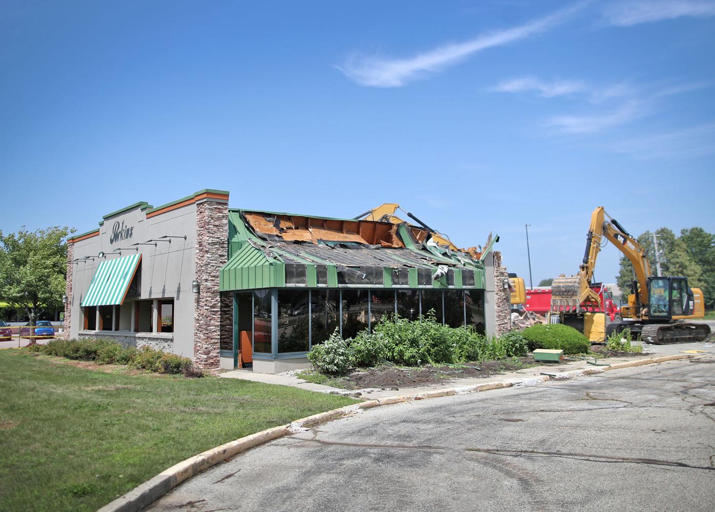 Janesville Perkins Restaurant Razed, New Eatery to be Developed on Site